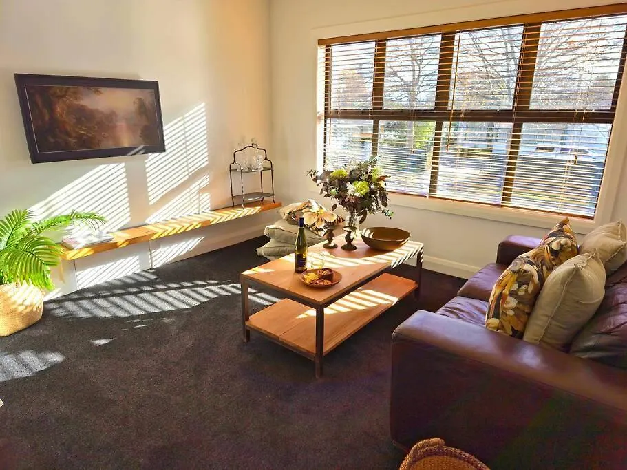 Apartment 2 - Haddin Court - Stunning Executive Blenheim